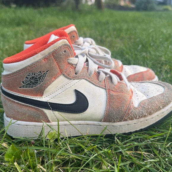 Jordan 1 Mid “Orange Suede” - Picture 3 of 7